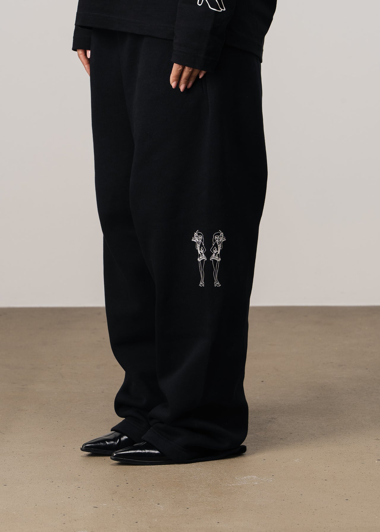 "REALM" Trackpants