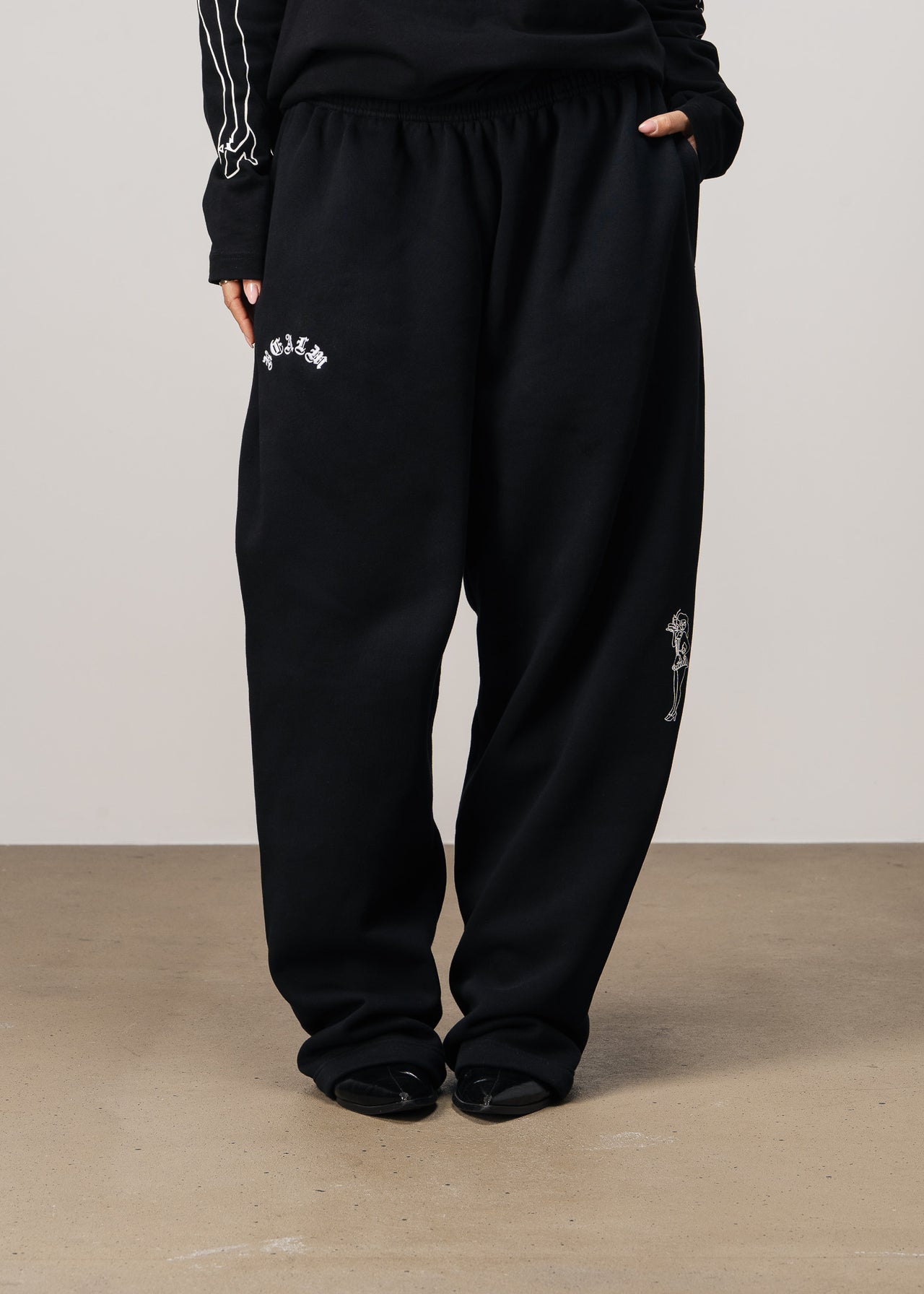 "REALM" Trackpants