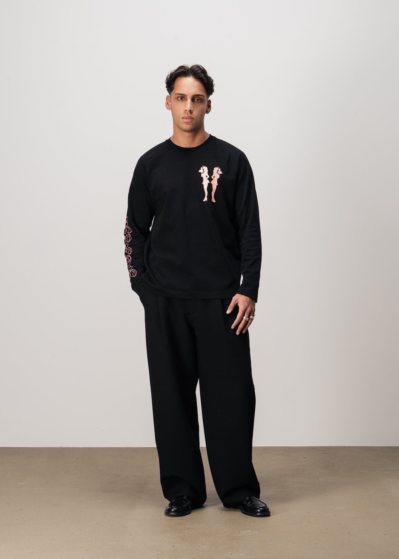 “WAITRESSES” LONG SLEEVE
