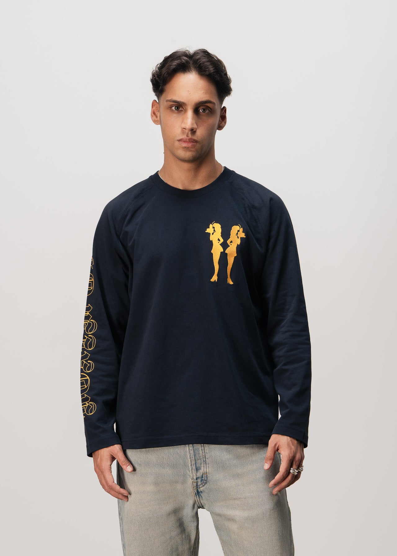 “WAITRESSES” LONG SLEEVE