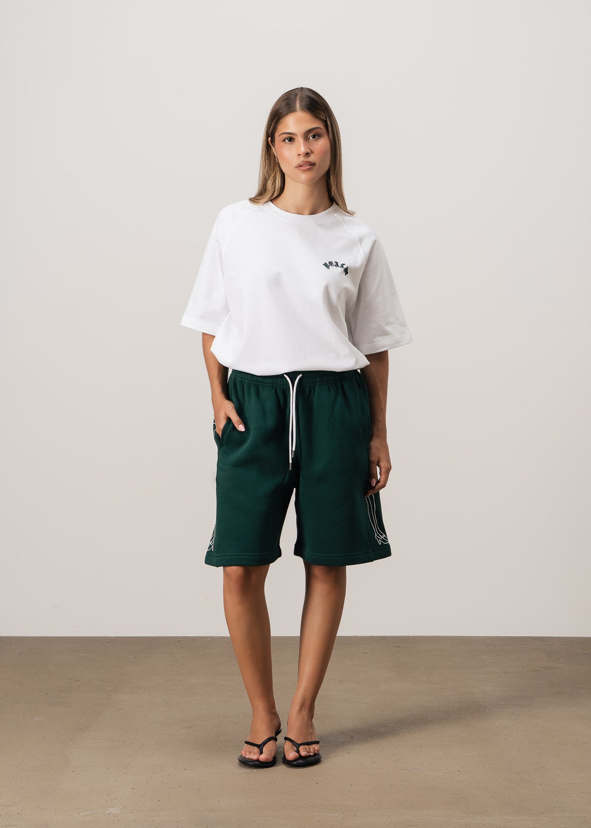 "ESSENTIALS" T-SHIRT