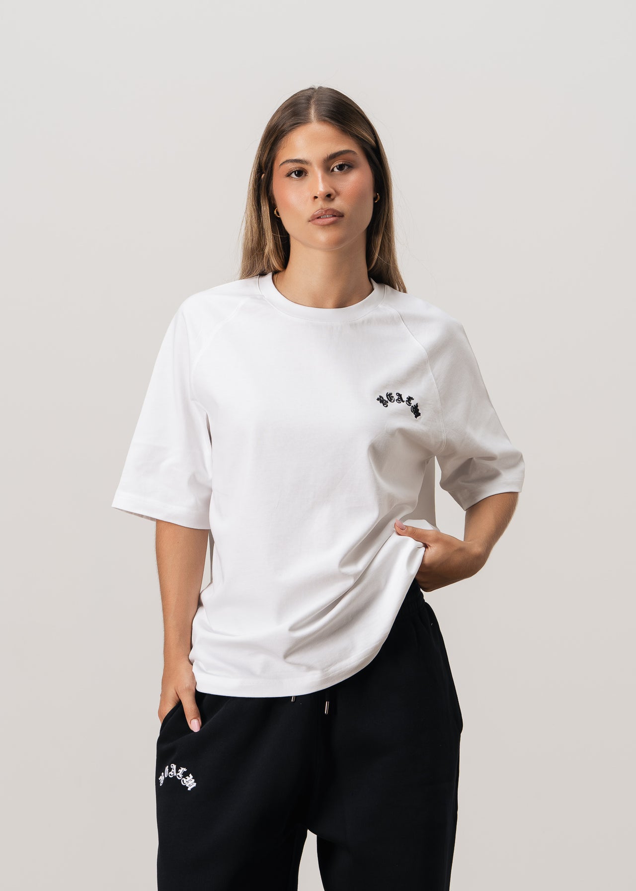 "ESSENTIALS" T-SHIRT