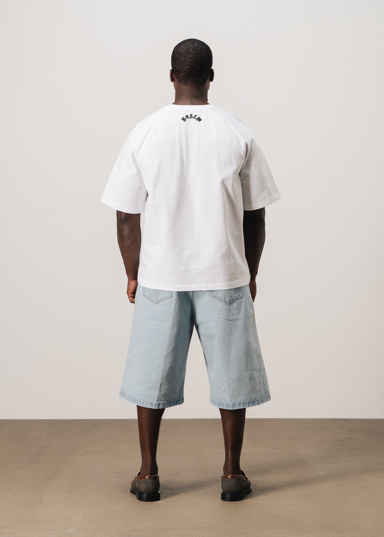 "W2TT" T-SHIRT