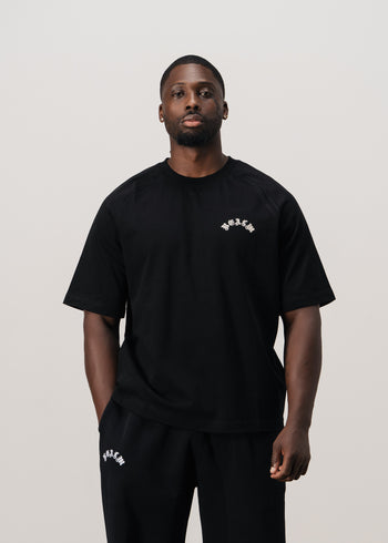"ESSENTIALS" T-SHIRT